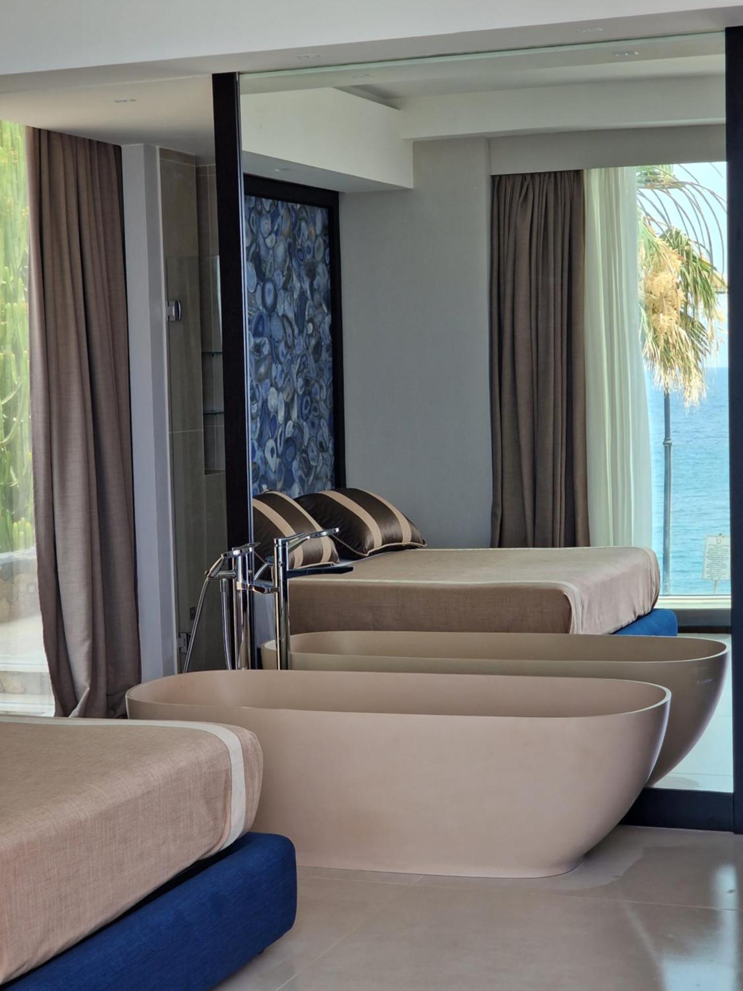 Ngonia Bay Boutique Hotel มิลาซโซ ภายนอก รูปภาพ
