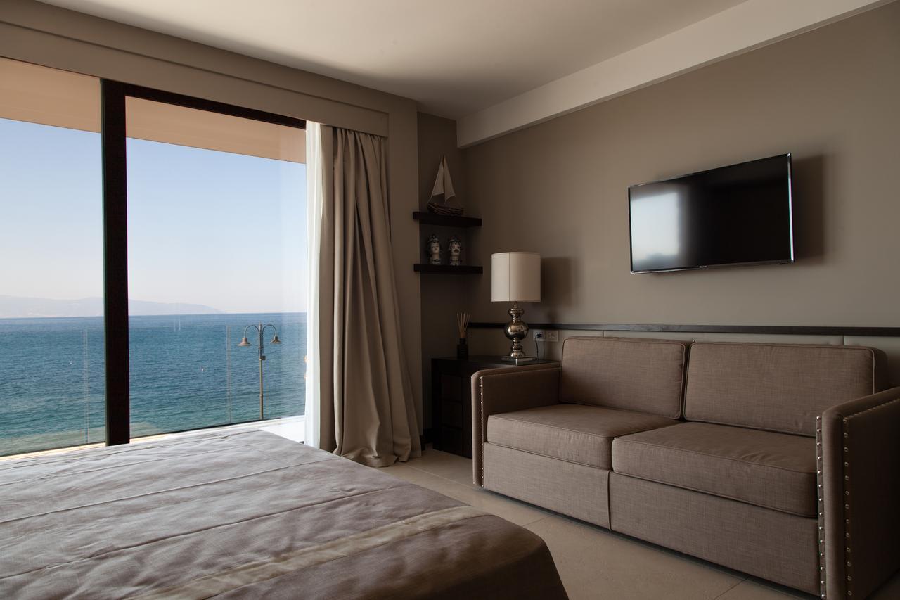 Ngonia Bay Boutique Hotel มิลาซโซ ภายนอก รูปภาพ