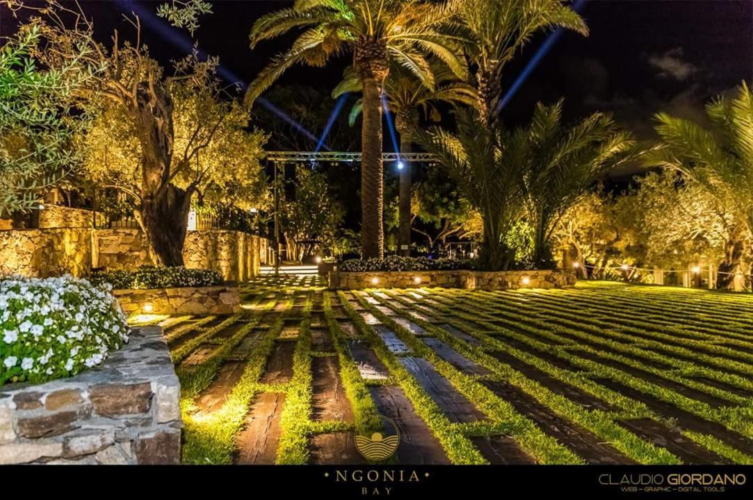 Ngonia Bay Boutique Hotel มิลาซโซ ภายนอก รูปภาพ