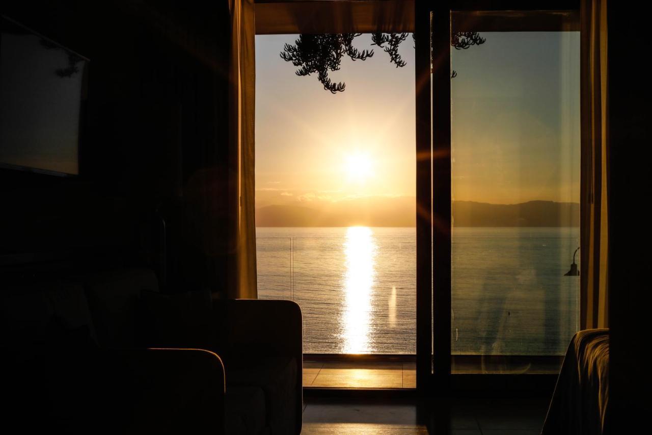 Ngonia Bay Boutique Hotel มิลาซโซ ภายนอก รูปภาพ