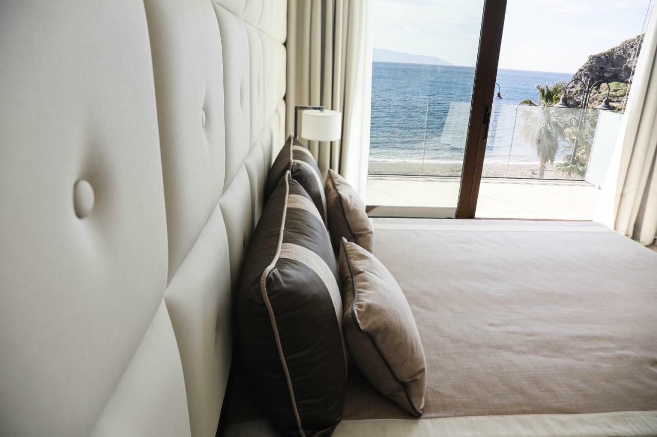 Ngonia Bay Boutique Hotel มิลาซโซ ภายนอก รูปภาพ